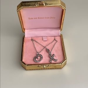 Limited edition juicy necklace X O